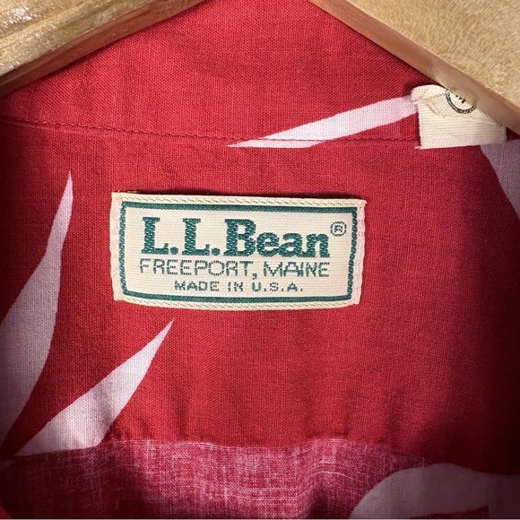 L.L. Bean Vintage Red Tropical Print Hawaiian Shirt Button Down - Picture 6 of 8
